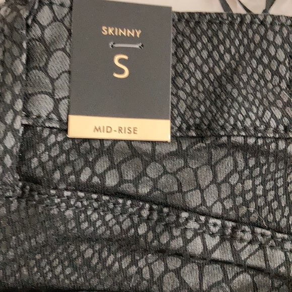 YMI snake skin skinny jeans, size small - Picture 3 of 4